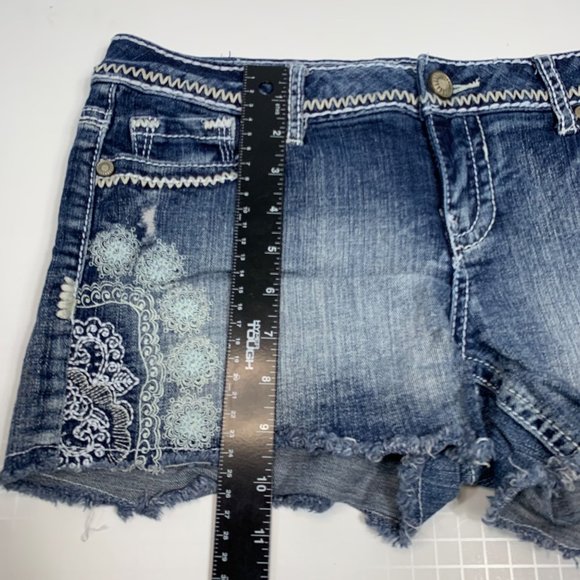 Maurices Bandana Jean Shorts Sz 7/8 Blue Bootie Embroidered Pocket Stretch Short - Picture 11 of 13